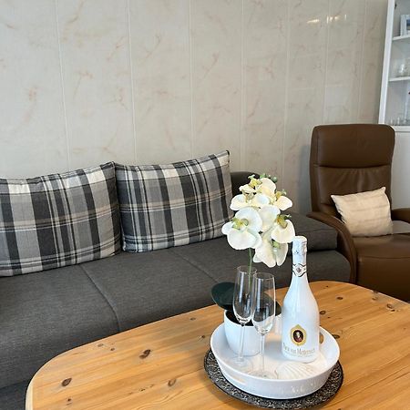 Ferienwohnung Buhne 33 Хоокзил Екстериор снимка